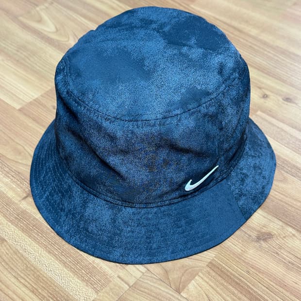 [1회착용] 나이키 NRG 솔로스우시 버킷햇 L/XL 블랙