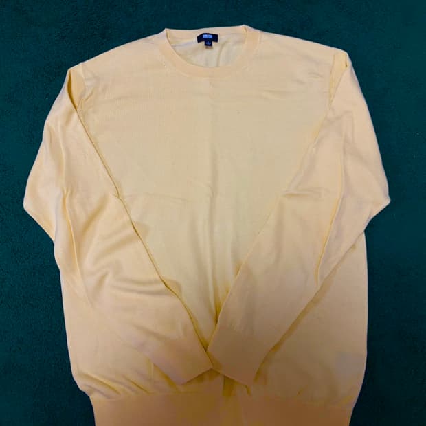 새상품급 L) 유니클로 코튼니트 옐로우