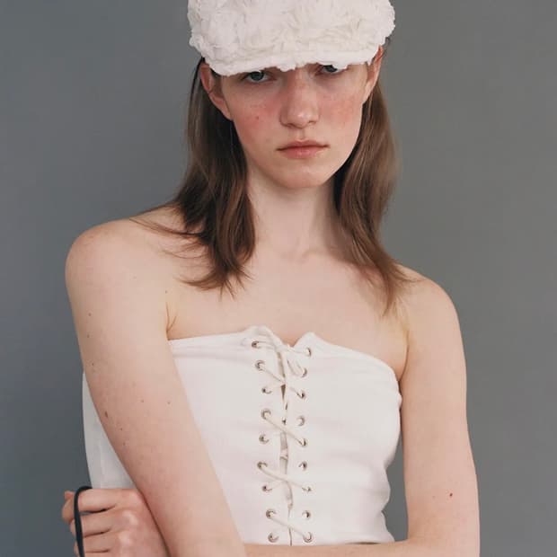 어썸니즈 클래식 헌팅캡 로즈크림