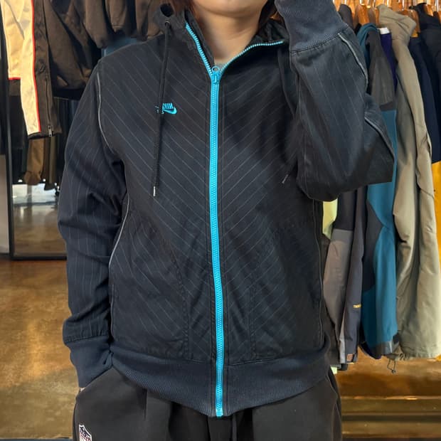 나이키 sb 스트라이프 후드자켓