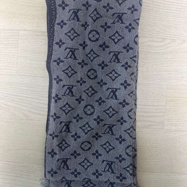 루이비통 모노그램 클래식 머플러 차콜그레이