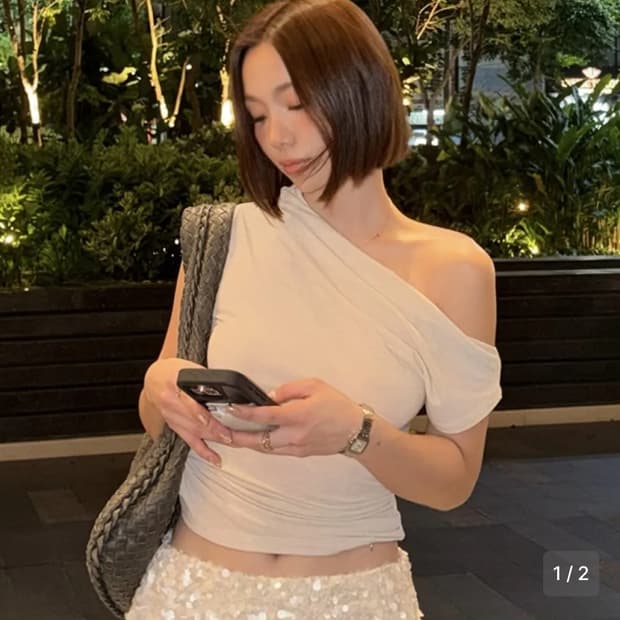 글로니 tilt drape top 틸트 드레이프 탑 베이지