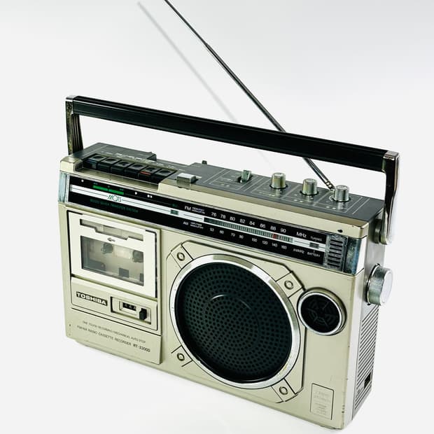 도시바 빈티지 RT-3300D 라디오 카세트 플레이어 레코더