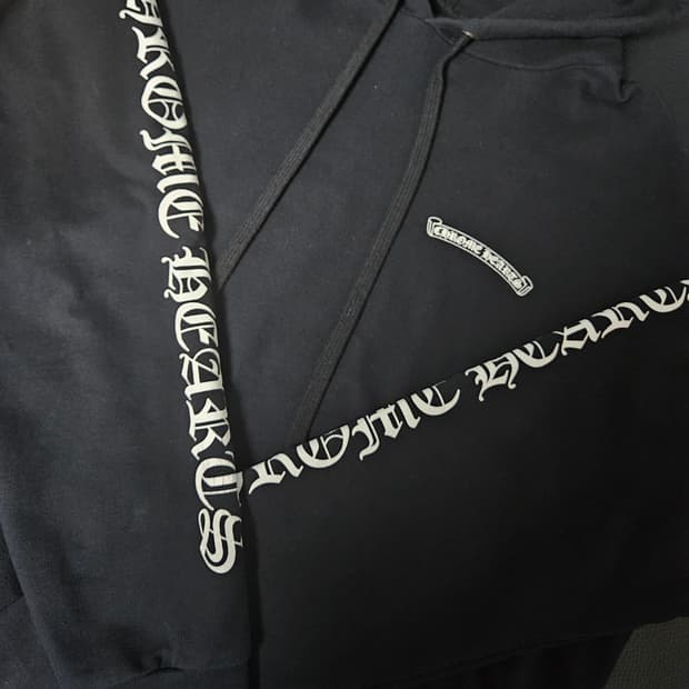 XL 크롬하츠 스크롤라벨 후드티
