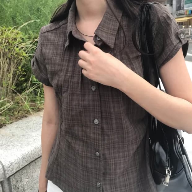 코이브 쏘브 롤업 체크 반팔셔츠 카키브라운