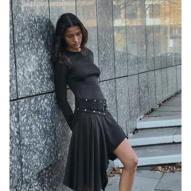 (구해요) 자라 언밸런스 미디 원피스 s