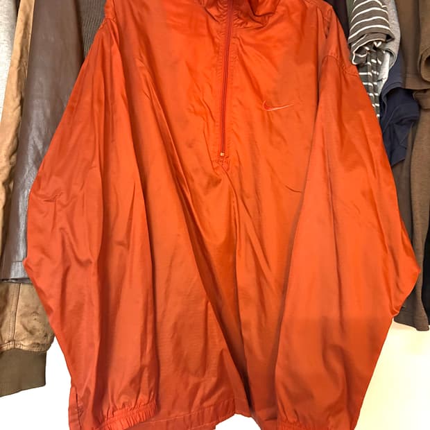 나이키 오버핏 바람막이 맨투맨