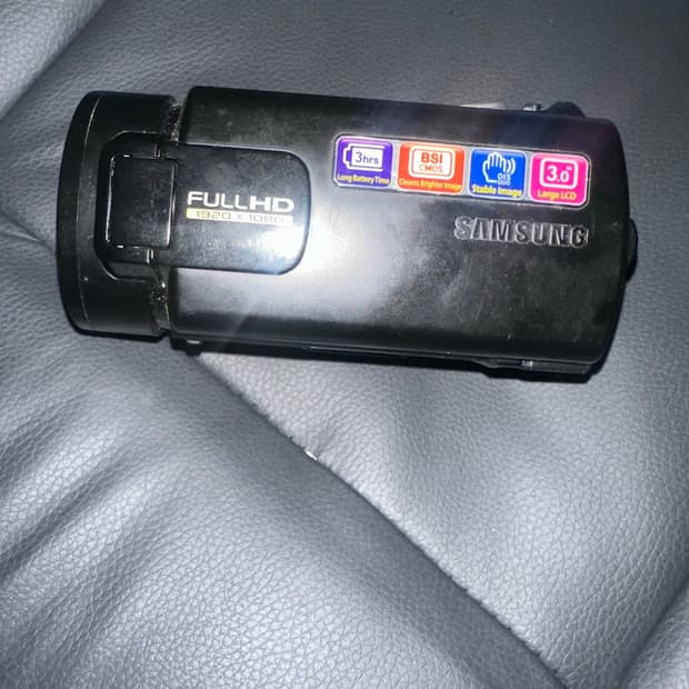 HMX-R10 풀HD 캠코더 팔아요