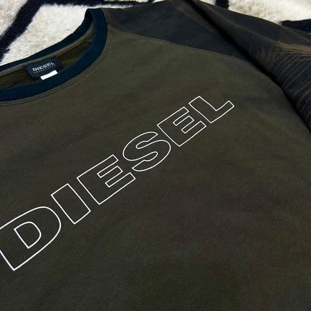 [M]디젤 빅로고 프린팅 긴팔 맨투맨/카키