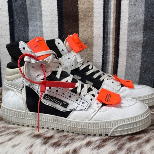 오프화이트 스니커즈 3.0