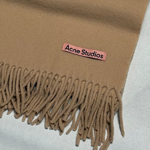 OS 아크네스튜디오 베이지 울 머플러