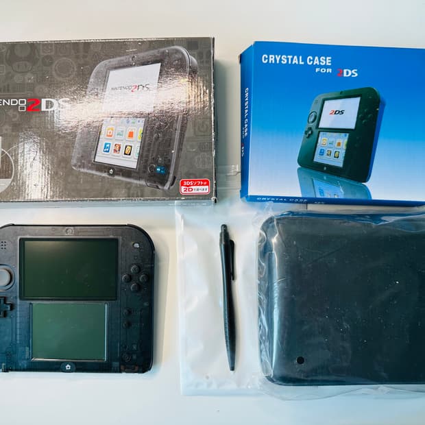 닌텐도 2DS 식빵 클리어 블랙 박스셋 + 구성품들 판매 (3DS)