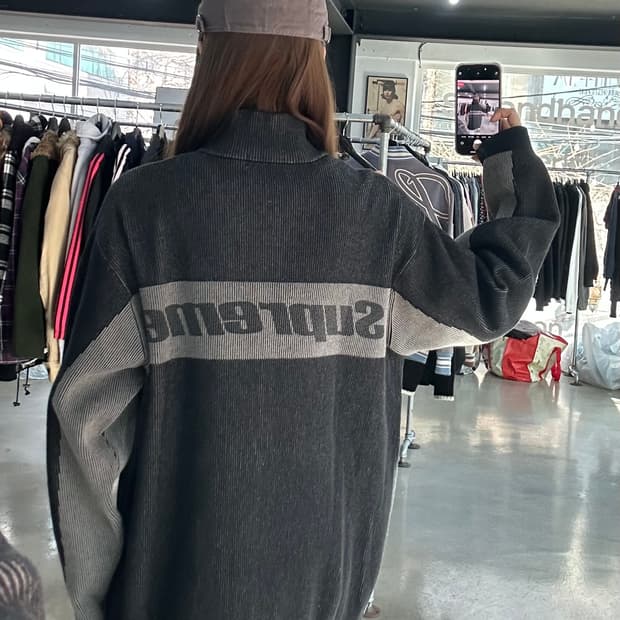 슈프림 22FW 투톤 립드 집업 스웨터