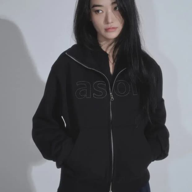 애즈온 bay swaet zipup