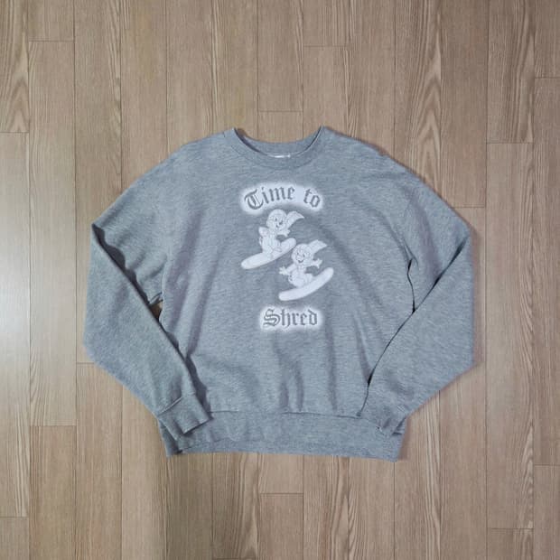 로베 디즈니 콜라보 멜란지 그레이 맨투맨