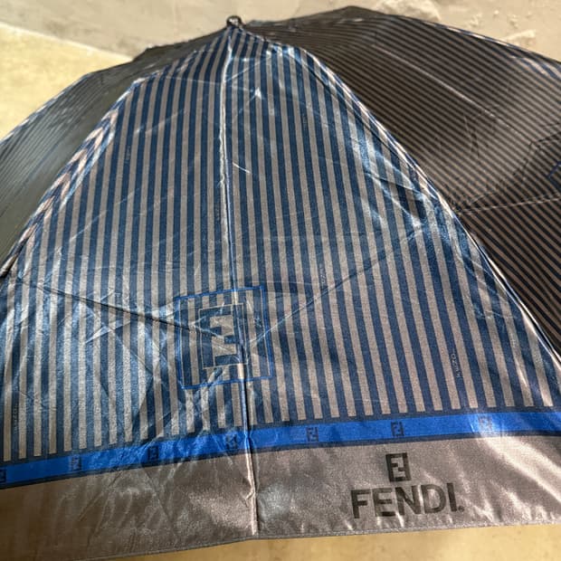 펜디 로고 스트라이프 폴딩 우산/양산