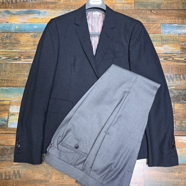 (새상품) 톰브라운 콤비 세트 / 자켓 2 팬츠 1