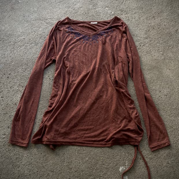 (Unknown)ethnic v neck side strap t
