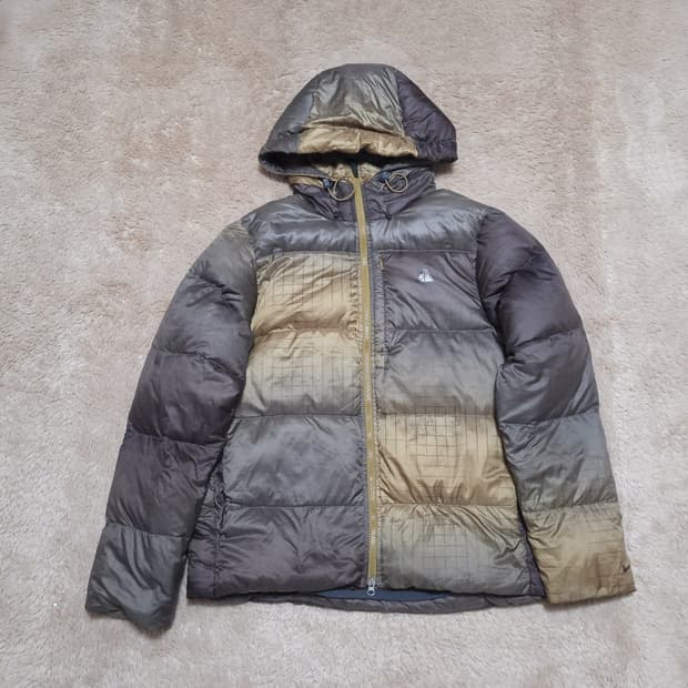 나이키 acg 구스패딩 M