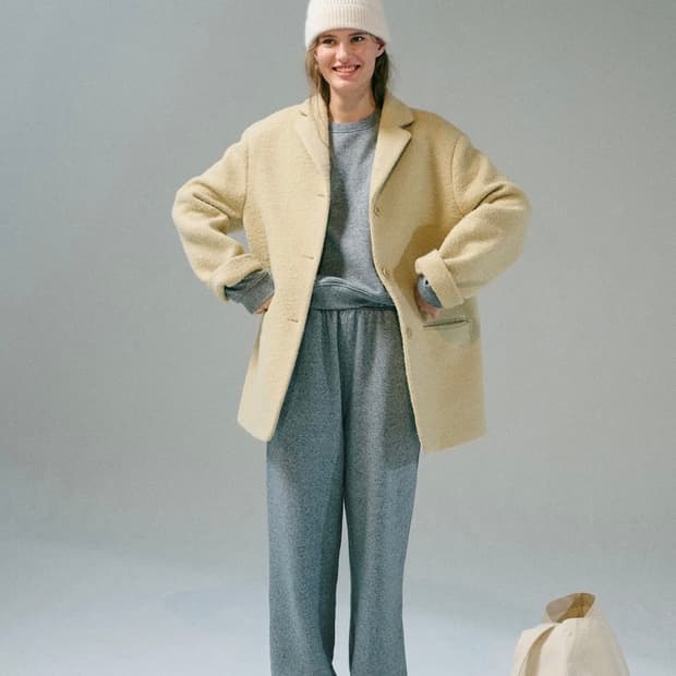 Letter 레터 teddy coat beige