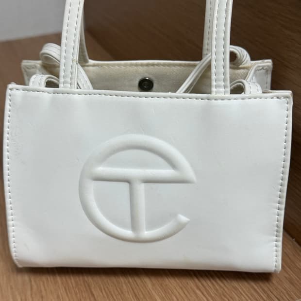 텔파(Telfar) 스몰 쇼핑백 (화이트)