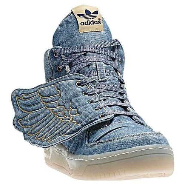 아디다스 제레미스캇 데님 윙 Jeremy Scott denim 구해요