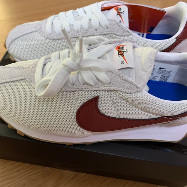 나이키 LD-1000 스니커즈