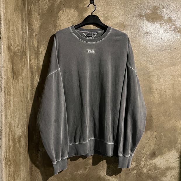 휠라 오버핏 맨투맨