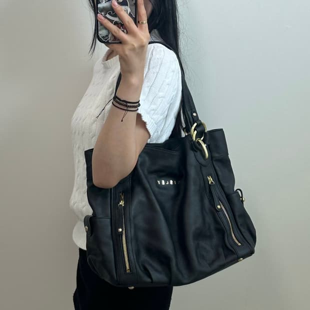 Sisley 시슬리 금장 블랙 숄더백 