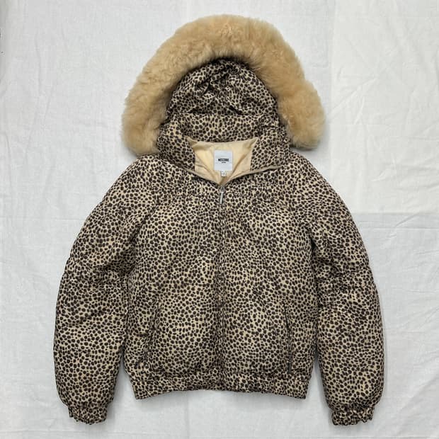 moschino jeans 레오파드 패딩