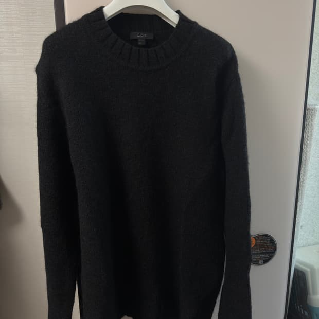 cos 코스 니트 팝니다.