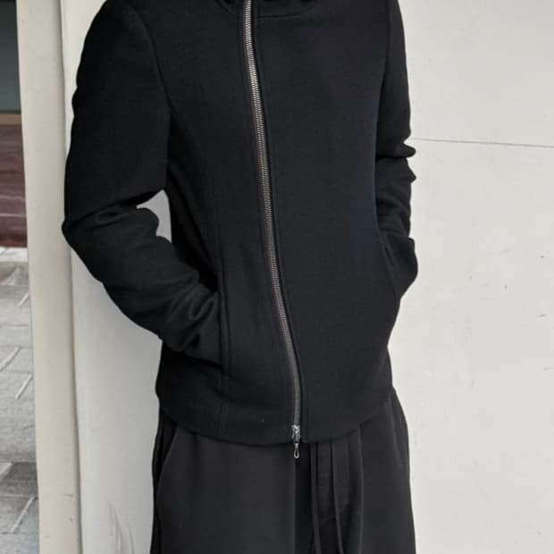 Attachment 하이넥 자켓