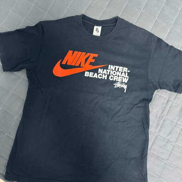 나이키 스투시 반팔 티셔츠