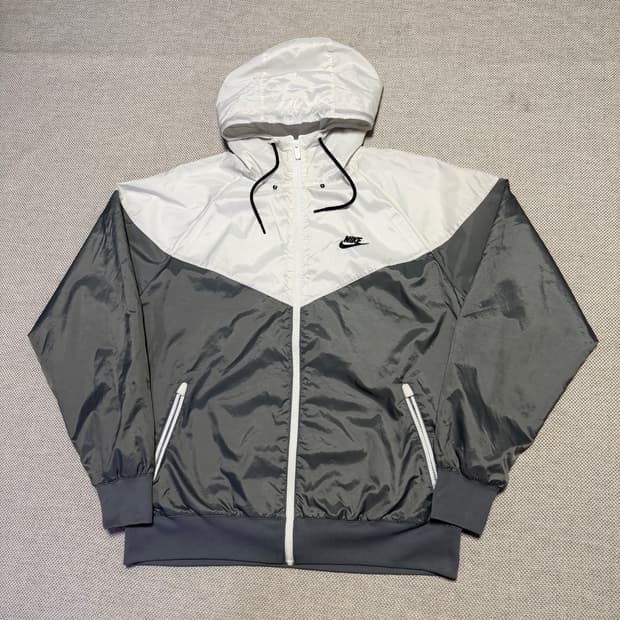 나이키 신형 윈드러너 바람막이