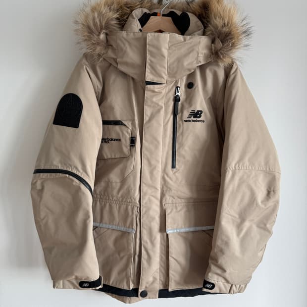 뉴발란스(new balance) 카메라맨 파카 패딩