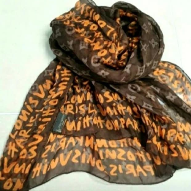 공용 루이비통 실크 롱 스카프