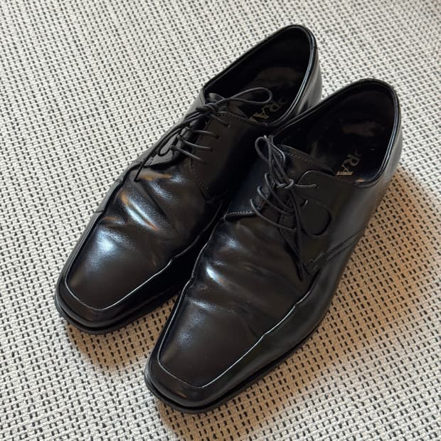 프라다 스퀘어 더비 슈즈 7.5