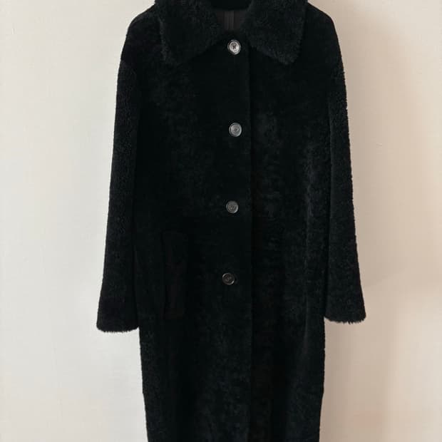 보테가베네타 리버시블 무스탕 코트