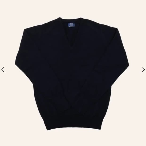 william lockie v neck sweater navy