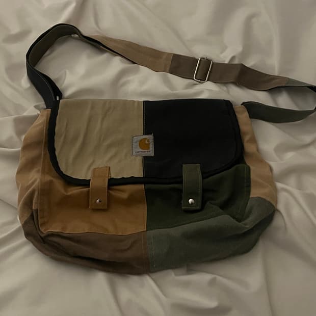 칼하트 커스텀 크로스백