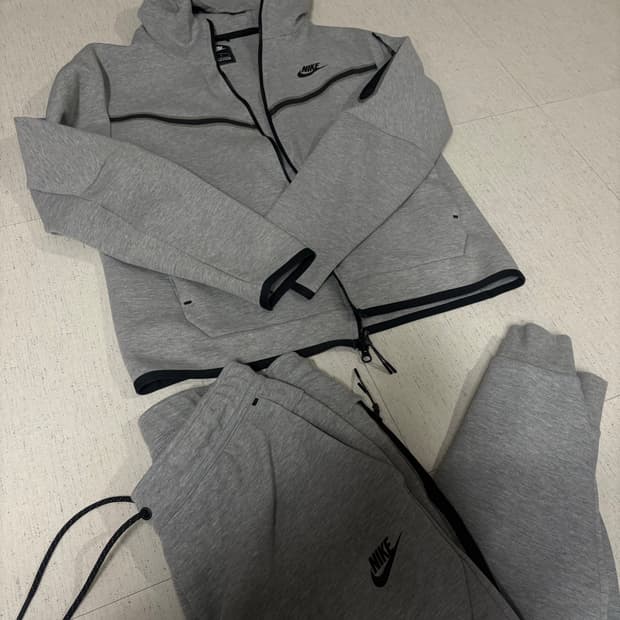 나이키 테크팩 셋업