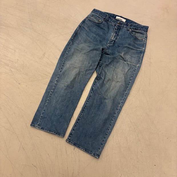 비슬로우 워싱 스탠다드 데님 팬츠