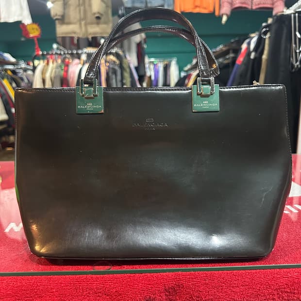 발렌시아가 가죽 토드백