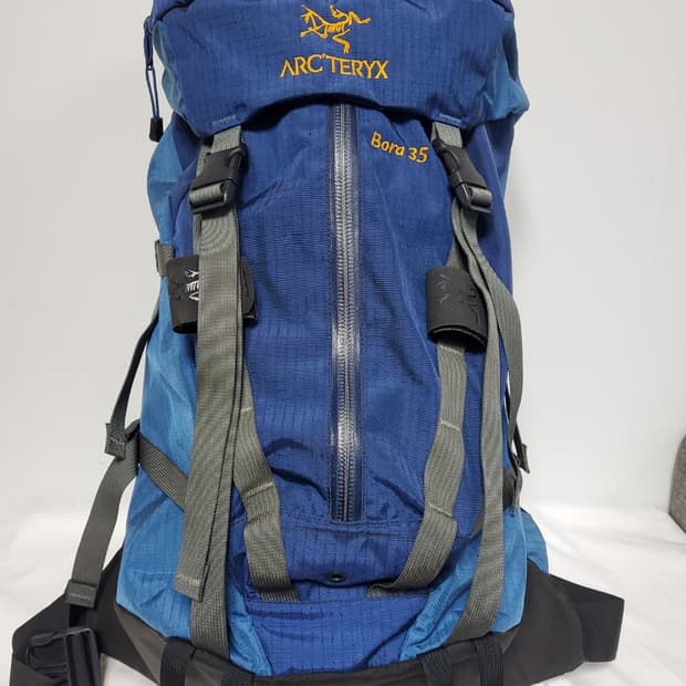 아크테릭스 배낭 정품 35L