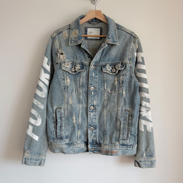 자라(ZARA) 디스트로이드 데님 자켓