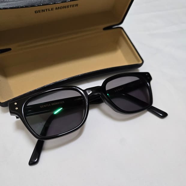 젠틀몬스터 르로이 