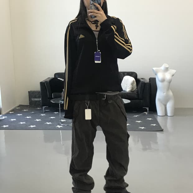 아디다스 후면 로고 져지