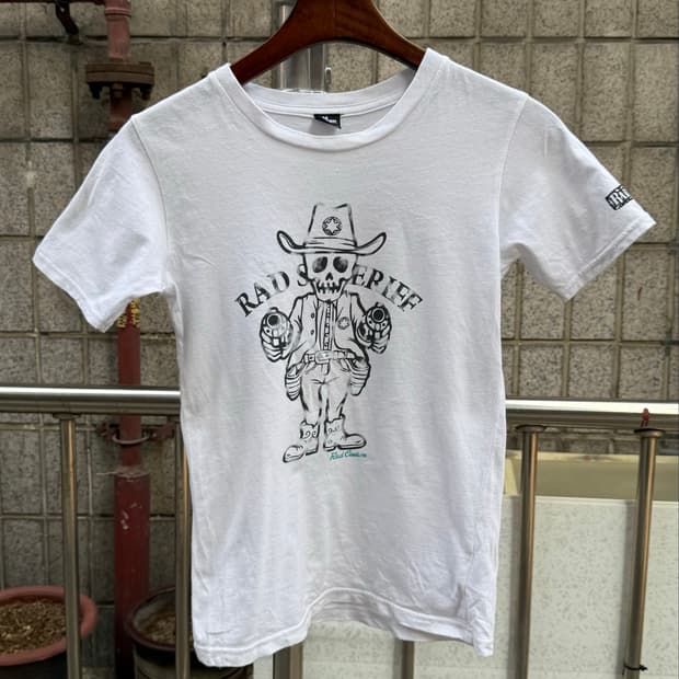 rad custom 그래픽 티셔츠