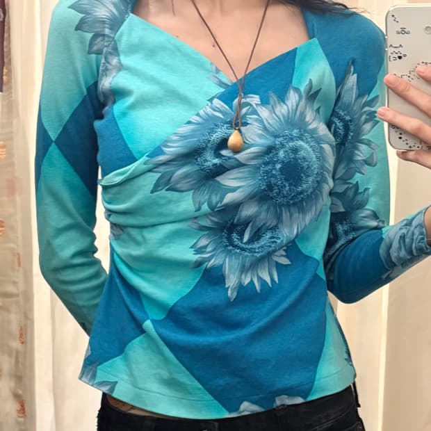 jpn vintage blue sunflower t-shirt