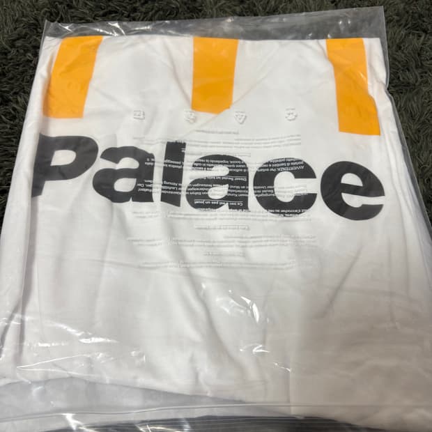 Palace 맥도날드  L